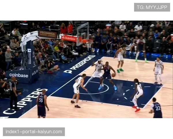 快船客场轻取雄鹿取五连胜 莱昂纳德连续51场得分20+ 快船客场轻取雄鹿取五连胜 莱昂纳德连续51场得分20+